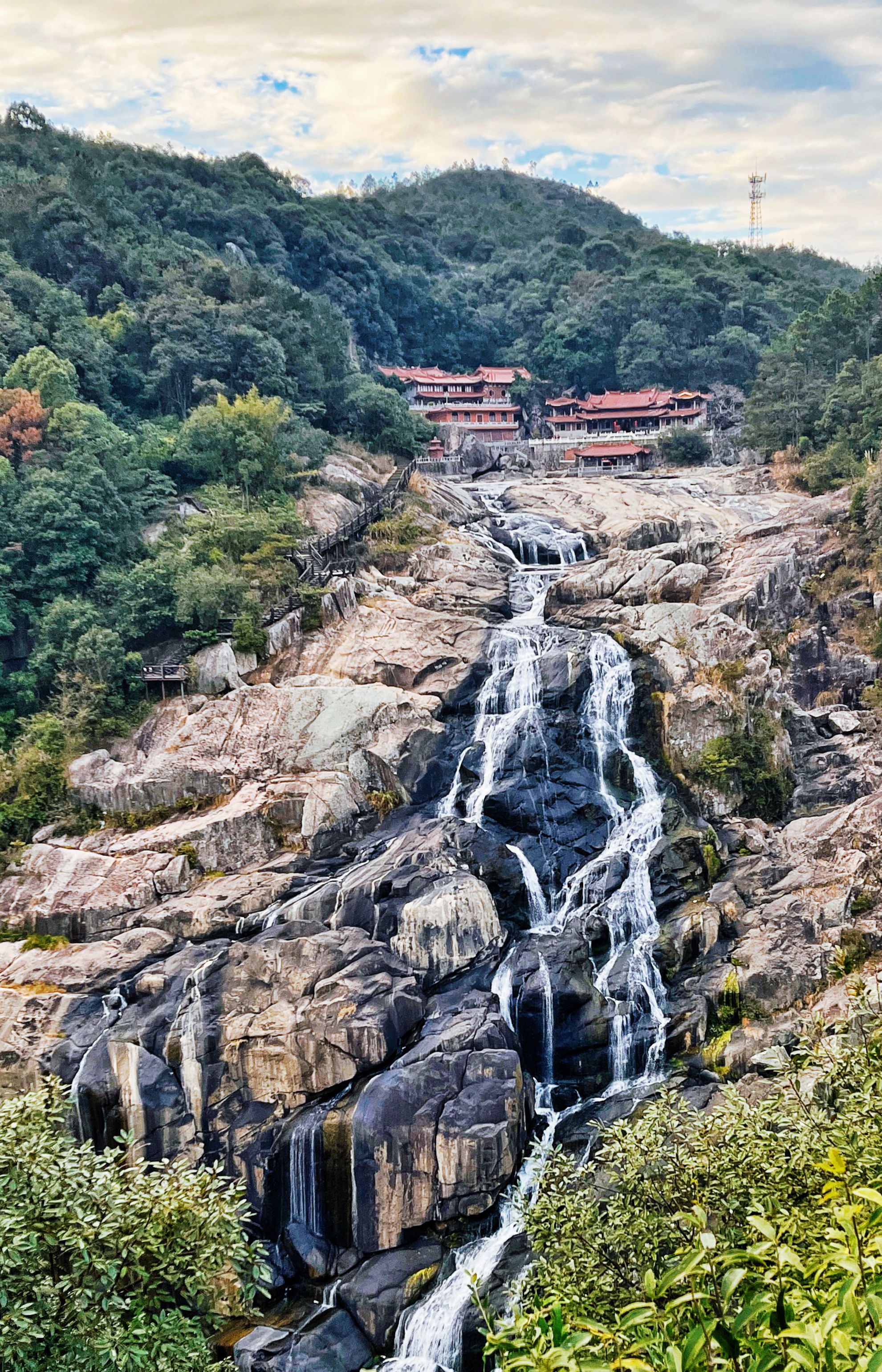 九鲤湖。林瑶 摄